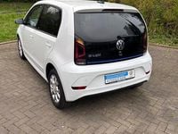 Usata VW e-up! Active 61 kW (83 CV) 2021 Bianco Utilitaria
