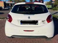 gebraucht Peugeot 208 PureTech 110 Stop & Start EAT6 Allure