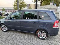 Gebraucht Opel Zafira 147 PS (108 kW) 2011 Van / Kleinbus