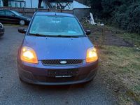Gebraucht Ford Fiesta 69 PS (50 kW) 2006 Violet Kleinwagen