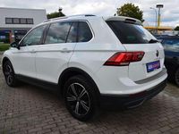 Gebraucht VW Tiguan Move 150 PS (110 kW) 2024 Pure white SUV