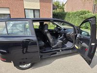 Używany Ford B-MAX Cool & Connect 101 KM (74 kW) 2015 Czarny Minivan