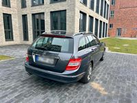 Gebraucht Mercedes C200 135 PS (99 kW) 2011 Grau Kombi