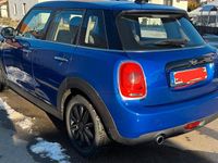 Gebraucht Mini Cooper 136 PS (100 kW) 2020 Blau Kleinwagen
