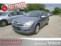 Gebraucht Opel Astra Edition 90 PS (66 kW) 2009 Lichtsilber m2 Limousine