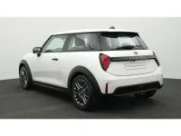 Gebraucht Mini Cooper 156 PS (114 kW) 2024 Nanuq white Kleinwagen