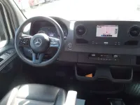 Używany Mercedes Sprinter 170 KM (125 kW) 2022 Szary Van