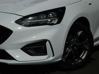 Gebraucht Ford Focus ST-Line 125 PS (91 kW) 2020 Frost weiss Limousine