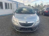 Gebraucht Opel Meriva Edition 101 PS (74 kW) 2011 Silbersee/perl silber (m2) Van / Kleinbus