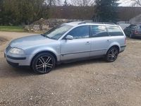 Second-hand VW Passat 131 CP (96 kW) 2004 Argintiu Break