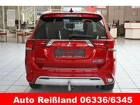 Gebraucht Mitsubishi Outlander P-HEV Top 135 PS (99 kW) 2019 Rot SUV