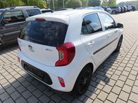 Second-hand Kia Picanto Attract 67 CP (49 kW) 2020 Alb Hatchback