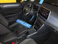 Gebraucht VW T-Roc Style 150 PS (110 kW) 2024 Deep black pearlescent (metallic) SUV