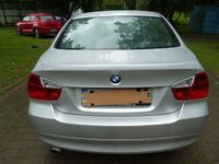 Gebraucht BMW 320 150 PS (110 kW) 2006 Silber Limousine