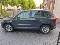 Gebraucht VW Tiguan Trendline 125 PS (91 kW) 2015 Schwarz SUV