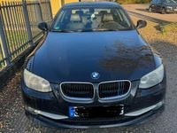 Gebraucht BMW 318 143 PS (105 kW) 2011 Schwarz Coupé