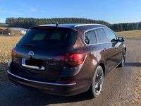 Gebraucht Opel Astra Edition 165 PS (121 kW) 2014 Braun Kombi