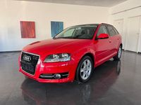Gebraucht Audi A3 Attraction 102 PS (75 kW) 2010 Rot Kleinwagen