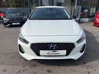 Gebraucht Hyundai i30 140 PS (102 kW) 2017 Weiß Limousine