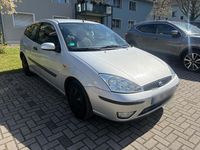 Gebraucht Ford Focus 101 PS (74 kW) 2002 Silber Kleinwagen