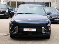 Neu Hyundai Kona 139 PS (102 kW) 2025 Blau SUV