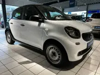 Używany Smart ForFour Basis 71 KM (52 kW) 2019 Biały Hatchback