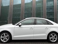 Gebraucht Audi A3 Sport 116 PS (85 kW) 2019 Weiß Limousine