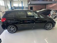 Gebraucht BMW 216 Active Tourer Sport Line 116 PS (85 kW) 2015 Schwarz Van / Kleinbus