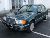 Brugt Mercedes E280 193 HK (141 kW) 1993 Grøn Sedan