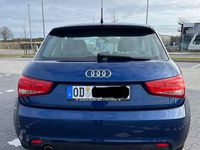 Gebraucht Audi A1 Ambition 90 PS (66 kW) 2011 Blau Kleinwagen