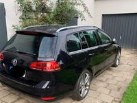 Gebraucht VW Golf VII Highline 140 PS (102 kW) 2014 Schwarz Kombi