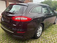 Gebraucht Ford Mondeo Titanium 160 PS (117 kW) 2015 Schwarz Kombi