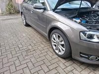 Gebraucht Audi A3 105 PS (77 kW) 2011 Grau Kleinwagen