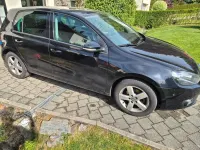 Gebraucht VW Golf VI Team 105 PS (77 kW) 2011 Schwarz Kleinwagen