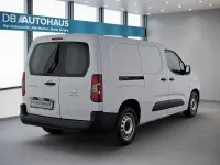 Gebraucht Peugeot Partner Premium 102 PS (75 kW) 2024 Weiß Van / Kleinbus