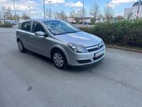 Gebraucht Opel Astra Edition 90 PS (66 kW) 2005 Silber Limousine