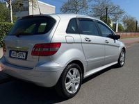 Używany Mercedes B170 116 KM (85 kW) 2005 Srebrny Minivan