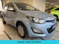 Gebraucht Hyundai i20 Edition 86 PS (63 kW) 2013 Blau Kleinwagen