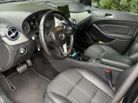 Gebraucht Mercedes B200 AMG 136 PS (100 kW) 2012 Schwarz Kleinwagen