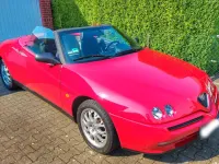 Käytetty Alfa Romeo Spider 144 HP (105 kW) 2000 Punainen Avoauto
