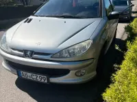 Gebraucht Peugeot 206 88 PS (64 kW) 2005 Silber Kleinwagen