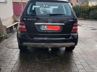 Gebraucht Mercedes ML320 224 PS (164 kW) 2008 Schwarz SUV