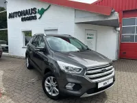 Gebraucht Ford Kuga Titanium 150 PS (110 kW) 2017 Grau SUV