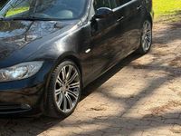 Gebraucht BMW 320 177 PS (130 kW) 2008 Schwarz Kombi