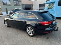 Gebraucht Audi A4 150 PS (110 kW) 2018 Schwarz Kombi