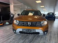 Gebraucht Dacia Duster Celebration 150 PS (110 kW) 2021 Orange SUV