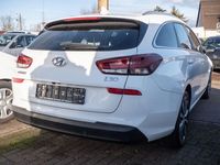 Gebraucht Hyundai i30 Premium 140 PS (102 kW) 2019 Weiß Kombi