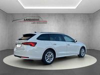 Gebraucht Skoda Octavia Selection 150 PS (110 kW) 2025 Weiß Kombi