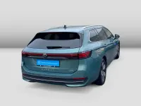Gebraucht VW Passat Business 150 PS (110 kW) 2025 Grün Kombi