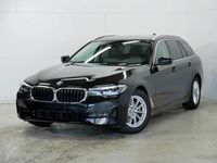 Gebraucht BMW 520 Sport Line 190 PS (139 kW) 2023 Schwarz Kombi